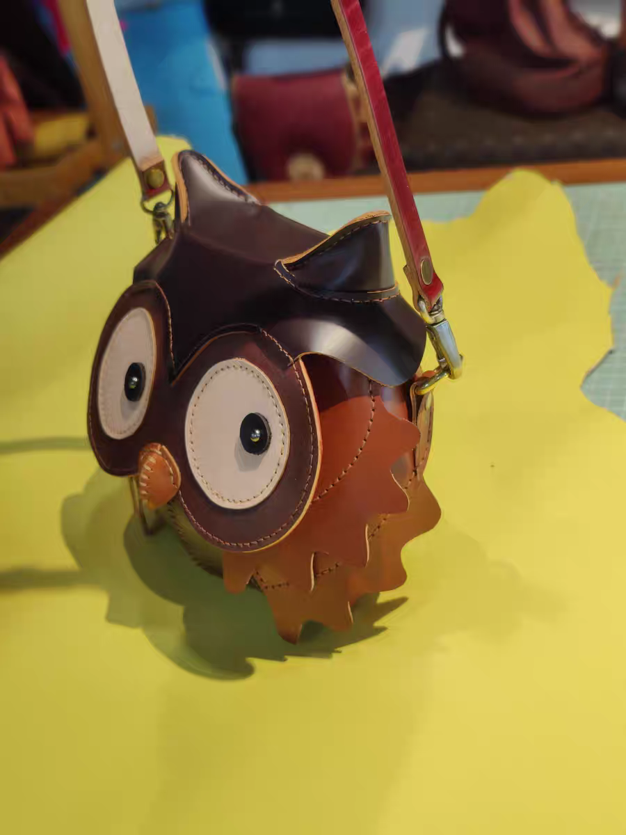 Handmade leather owl shoulder bag