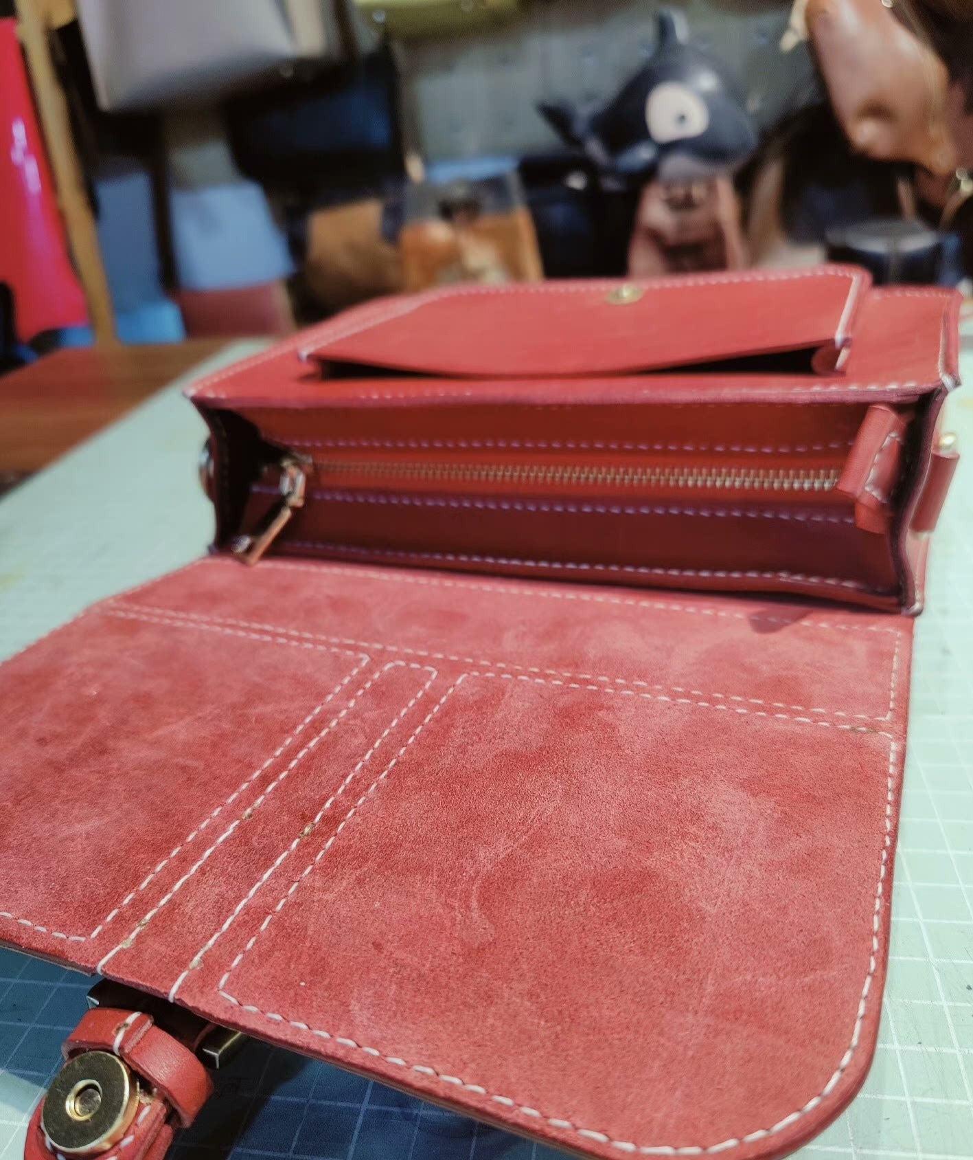 Handmade leather pyrography cat pattern bag