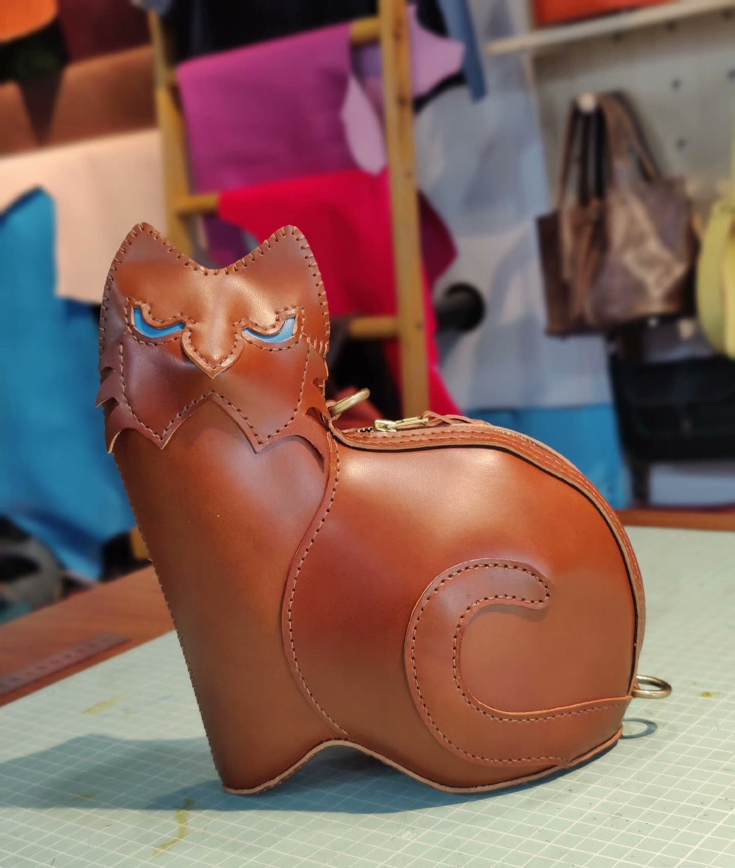 Handmade genuine leather cat creative bag
