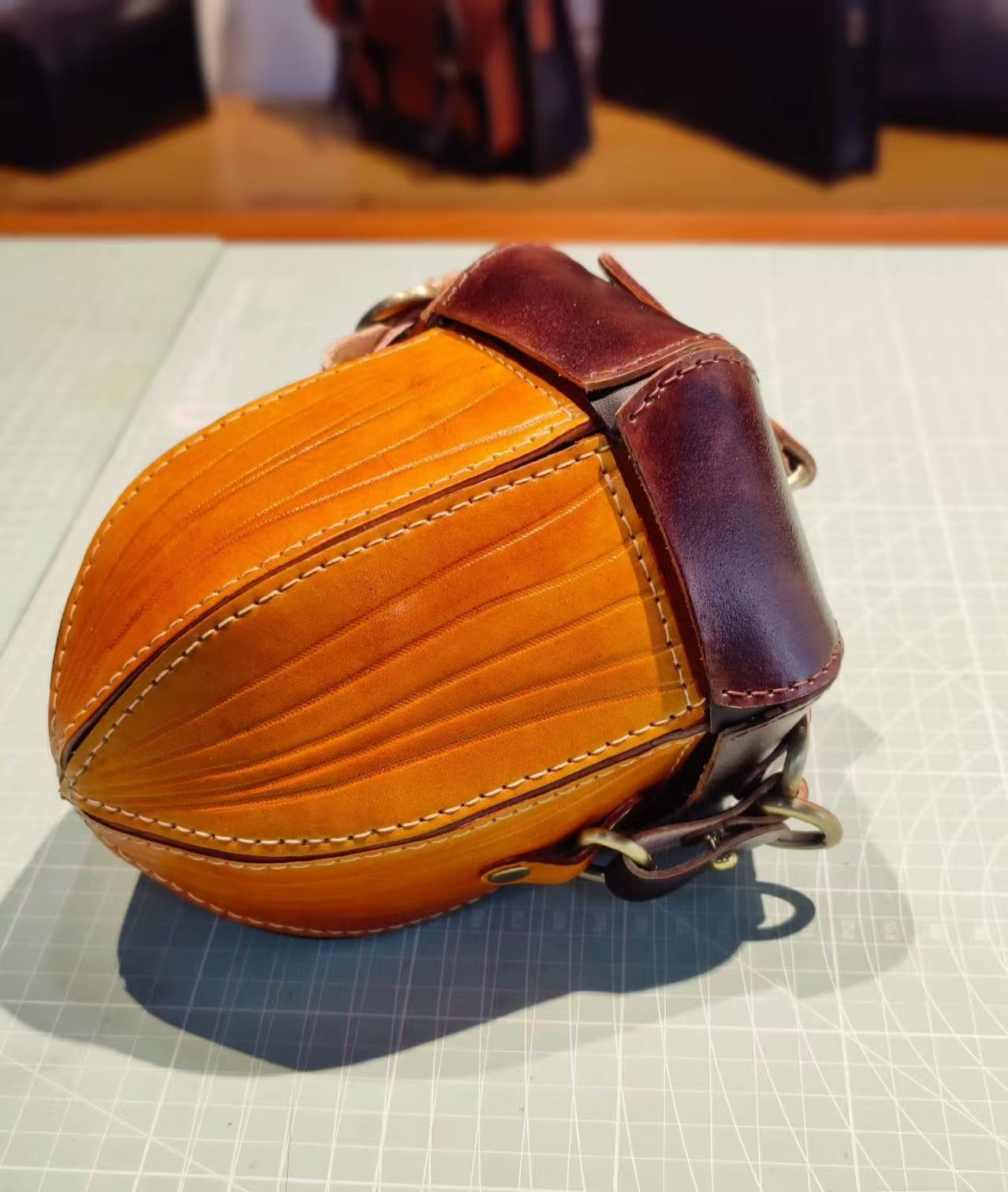 Hazelnut shoulder bag