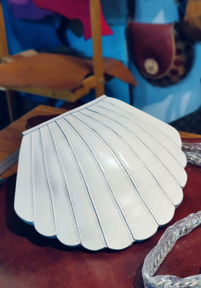 Shell shape bag
