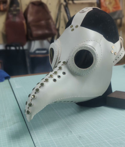 Bird's beak doctor mask