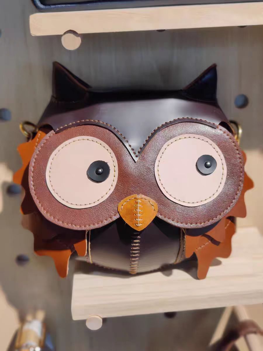 Handmade leather owl shoulder bag
