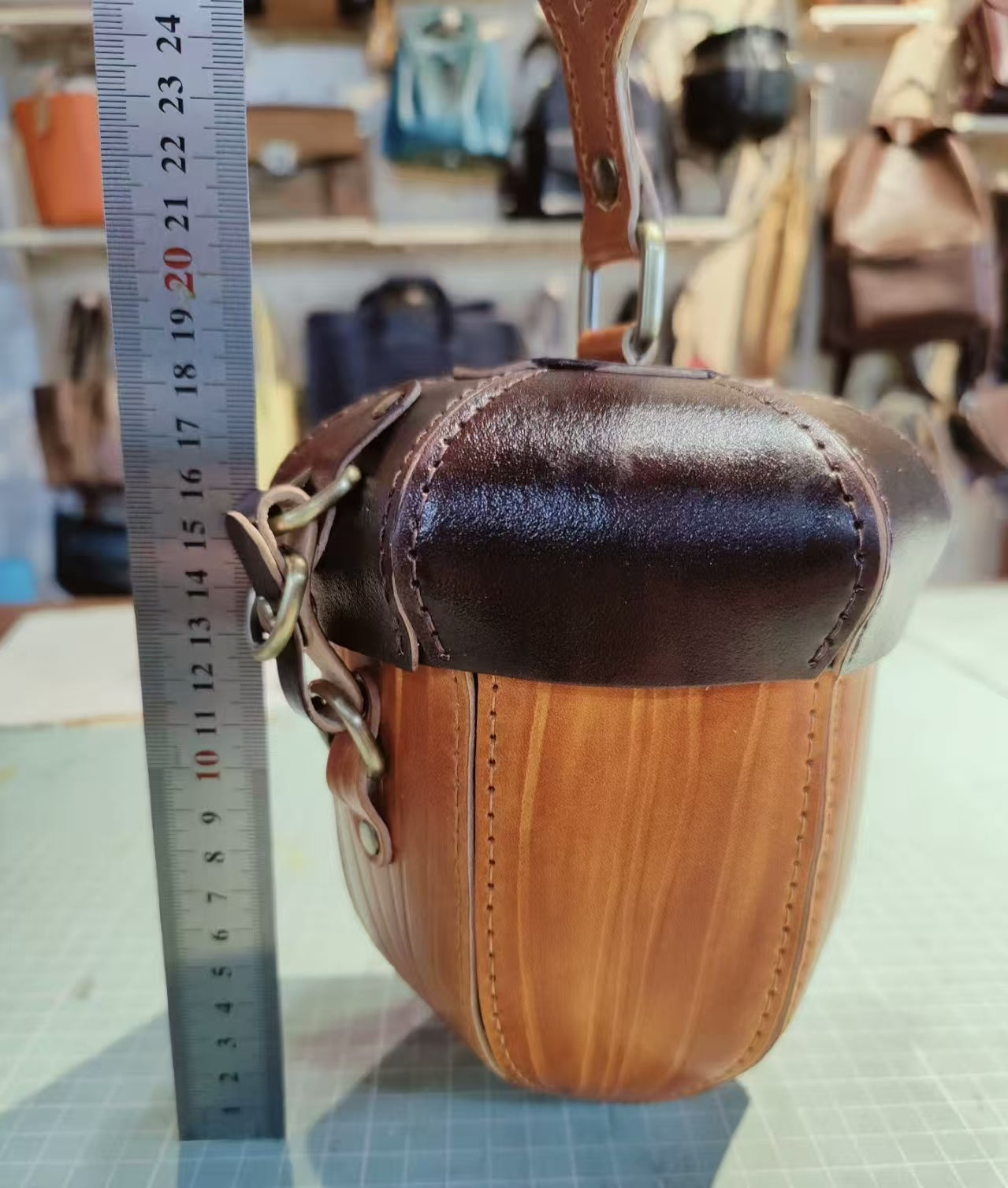 Hazelnut shoulder bag
