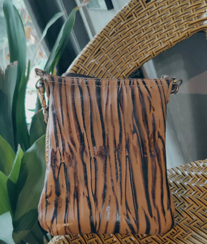 Handmade leather bear pyrography shoulder bag