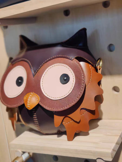 Handmade leather owl shoulder bag