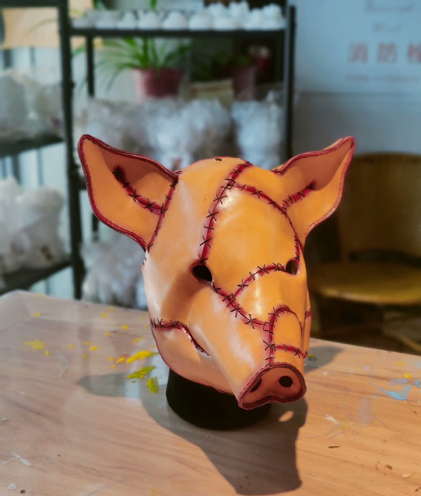 Pig head mask